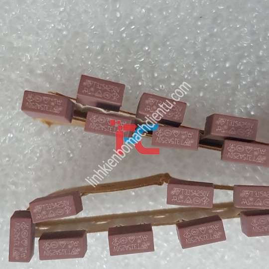 Cầu chì vuông 3.15A/300v