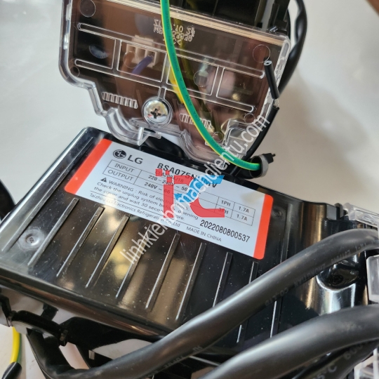 Mạch công suất tủ đông Sanaky BSA075NHMV ( rắc ghim )