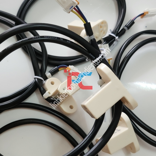 Đếm từ motor máy giặt Toshiba model DK - K900