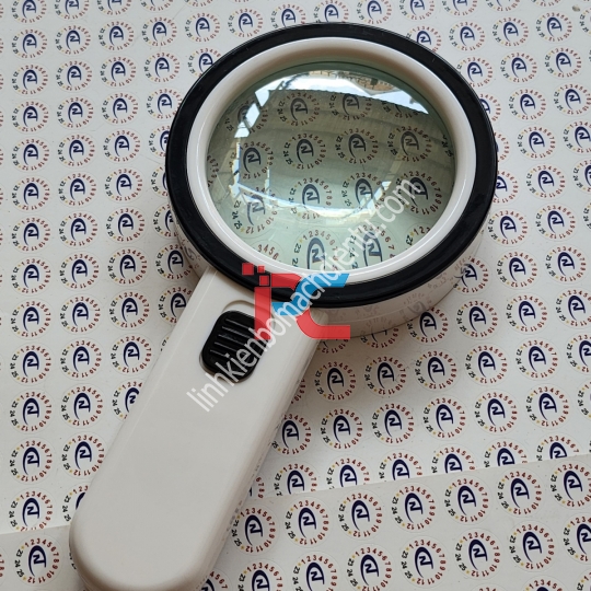 Kính lúp cầm tay